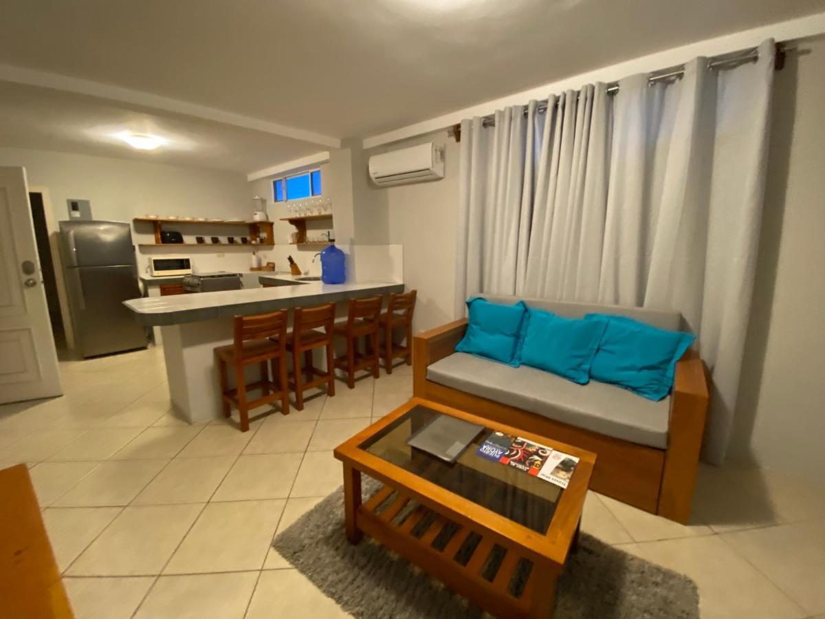 Torre Mar Galapagos Boutique Suites プエルトアヨラ エクステリア 写真