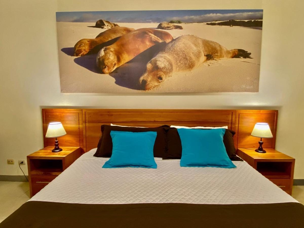 Torre Mar Galapagos Boutique Suites プエルトアヨラ エクステリア 写真