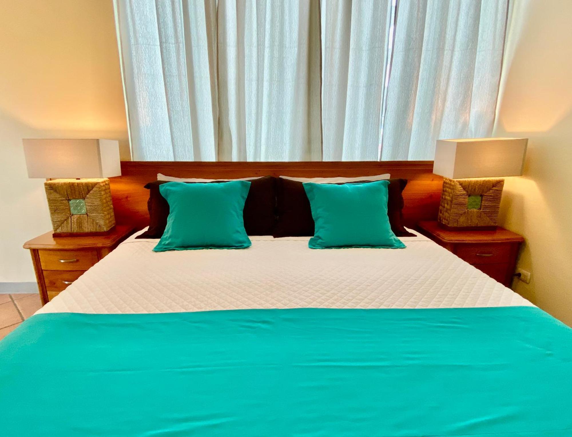Torre Mar Galapagos Boutique Suites プエルトアヨラ エクステリア 写真