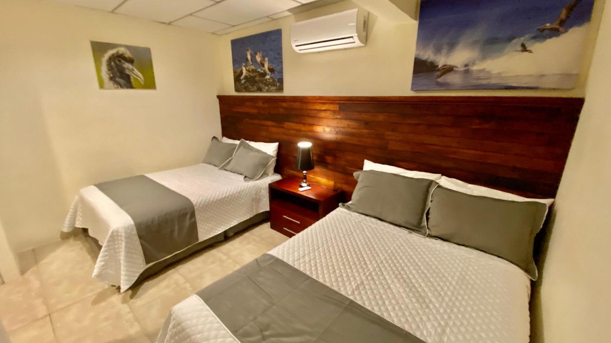 Torre Mar Galapagos Boutique Suites プエルトアヨラ エクステリア 写真