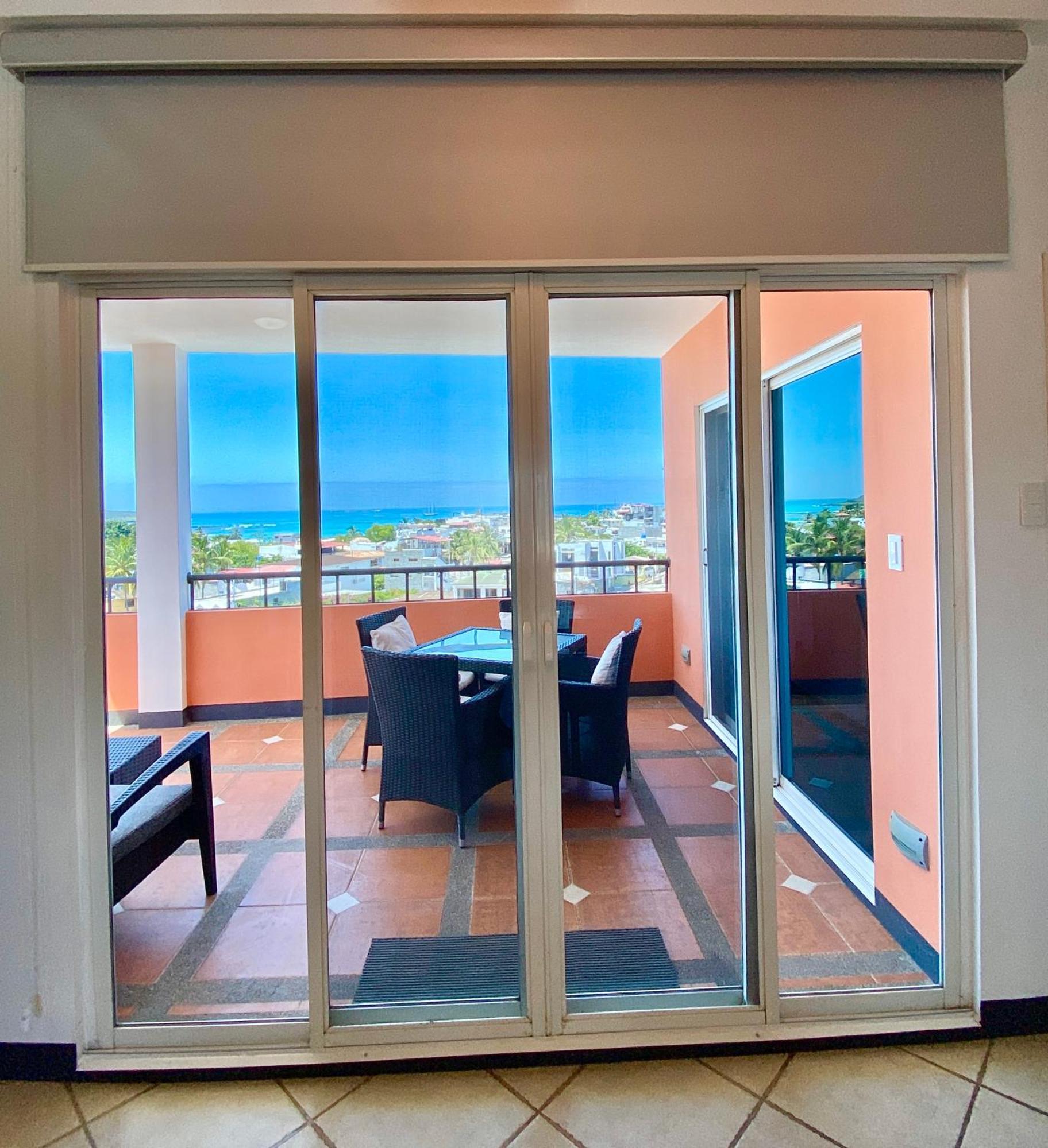 Torre Mar Galapagos Boutique Suites プエルトアヨラ エクステリア 写真
