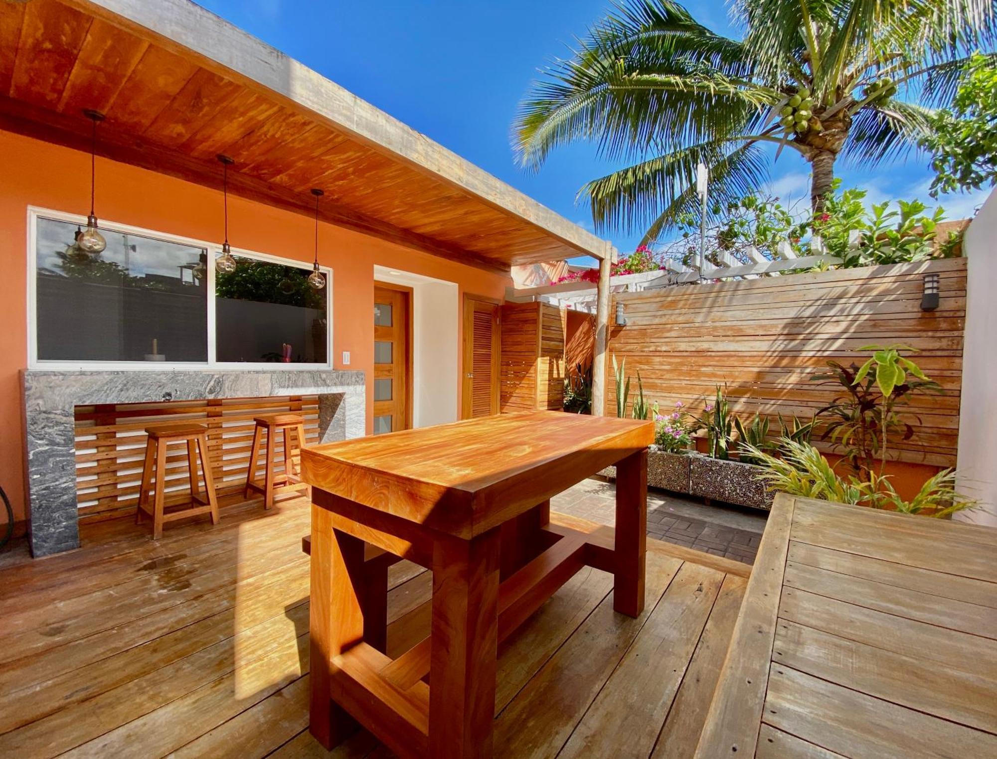 Torre Mar Galapagos Boutique Suites プエルトアヨラ エクステリア 写真