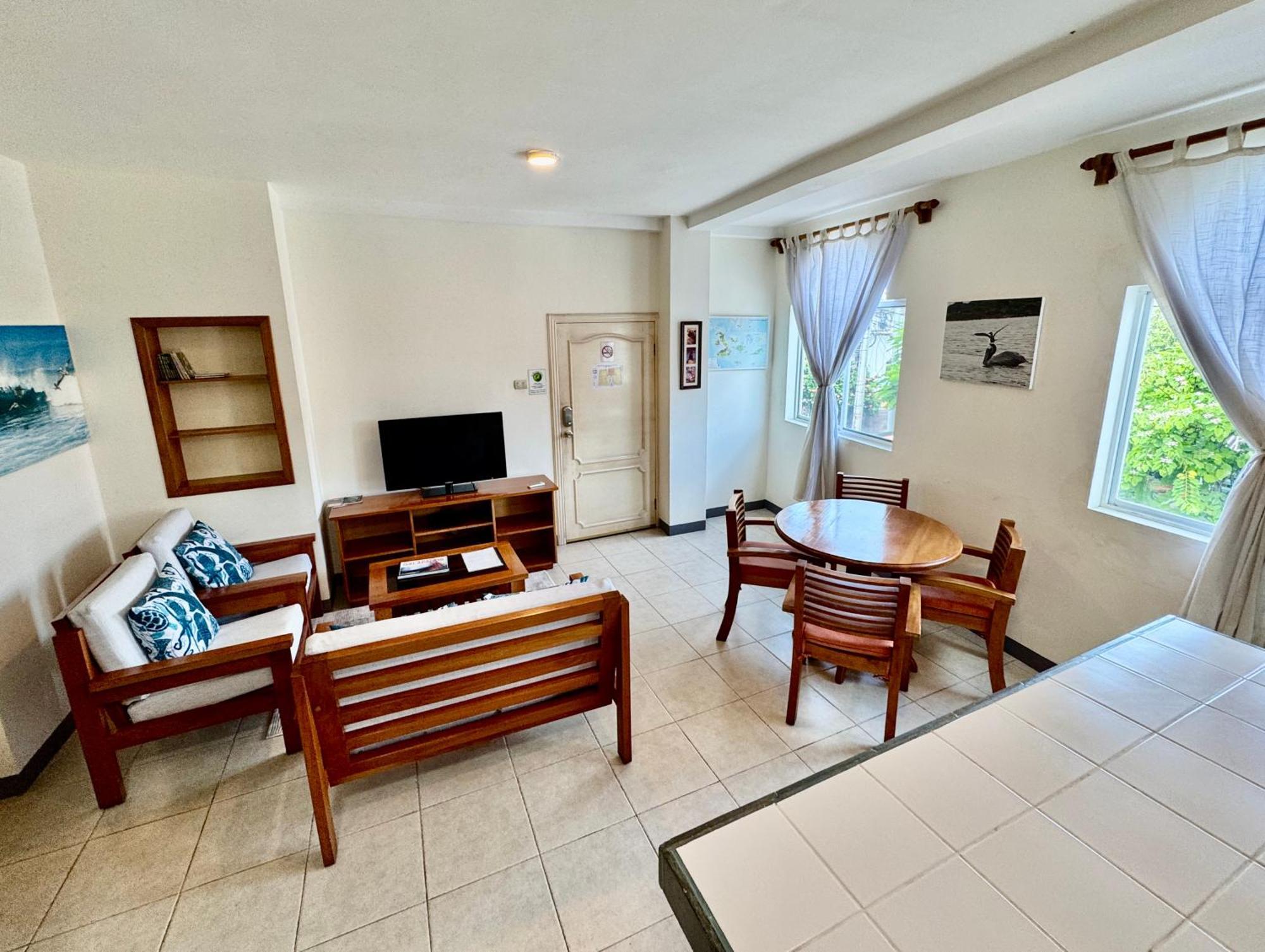 Torre Mar Galapagos Boutique Suites プエルトアヨラ エクステリア 写真